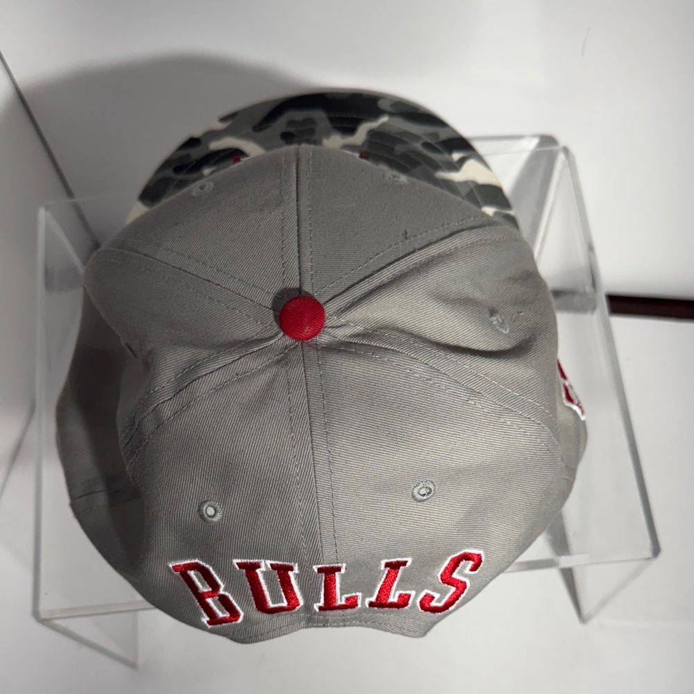 Mitchell & Ness Gray and Camouflage Snapback Hat - Picture 4 of 8
